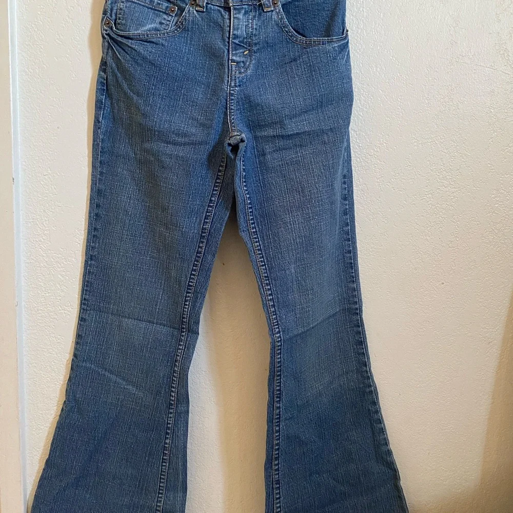 Classic Blue Women's Jeans - Picture 4 of 4